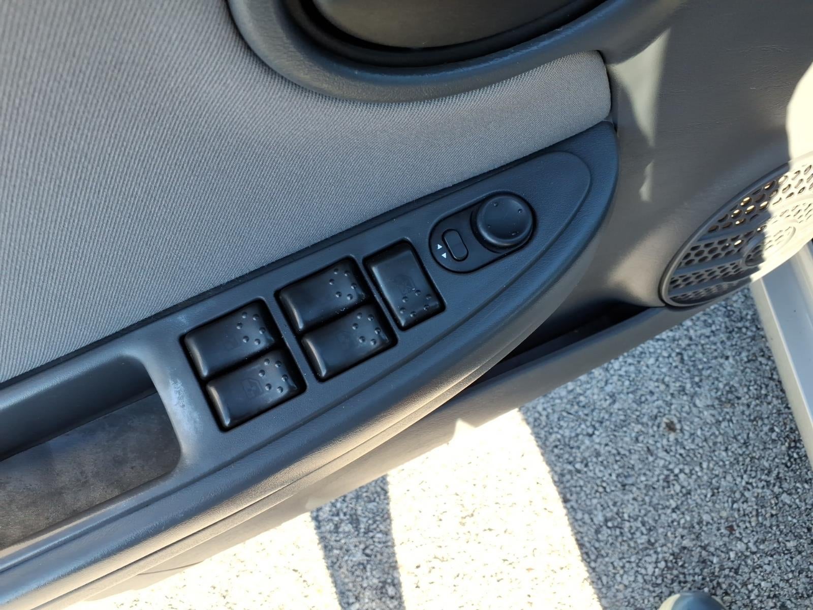 2006 Saturn Ion LEVEL2