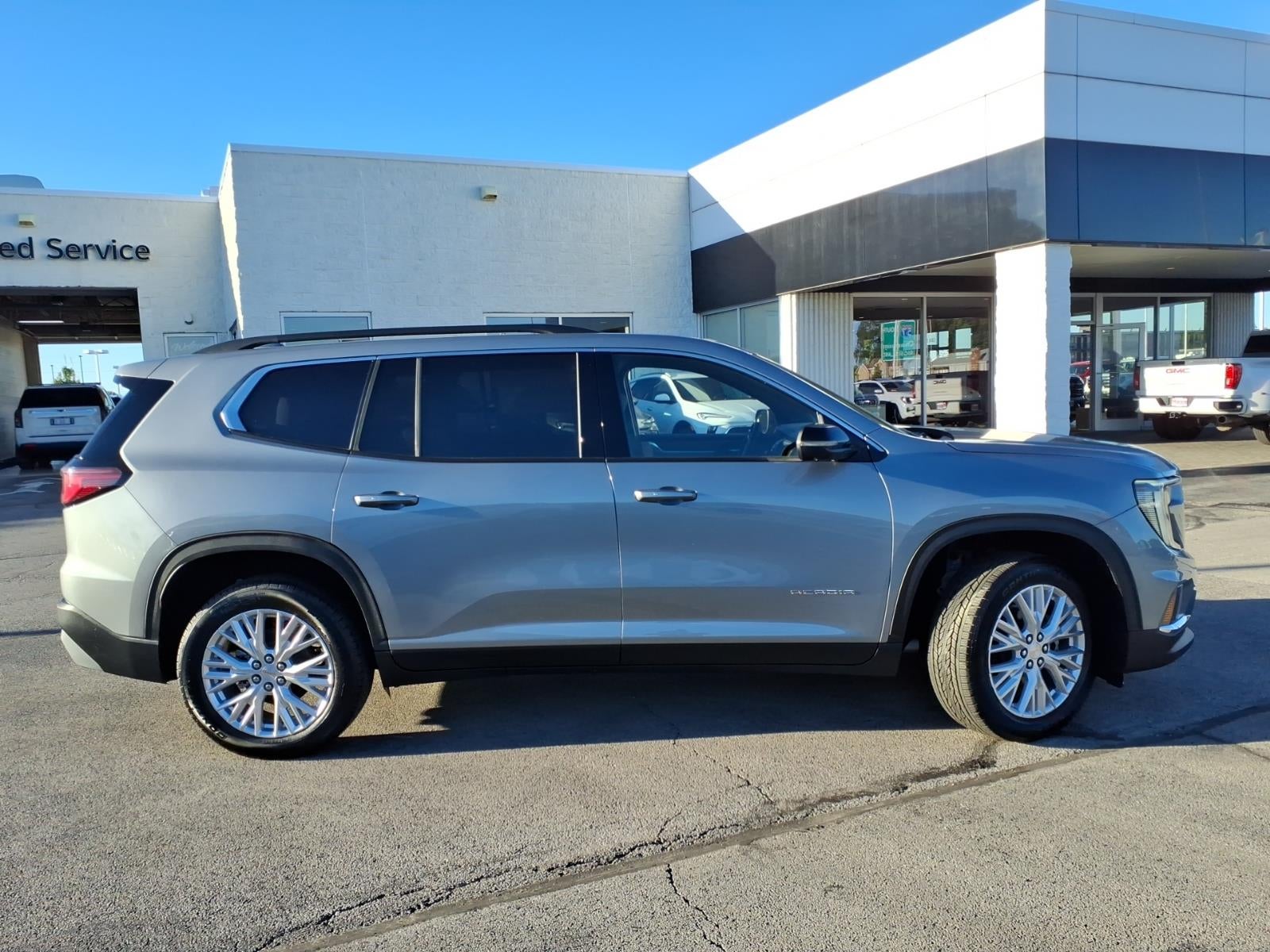 2027 GMC Acadia Elevation