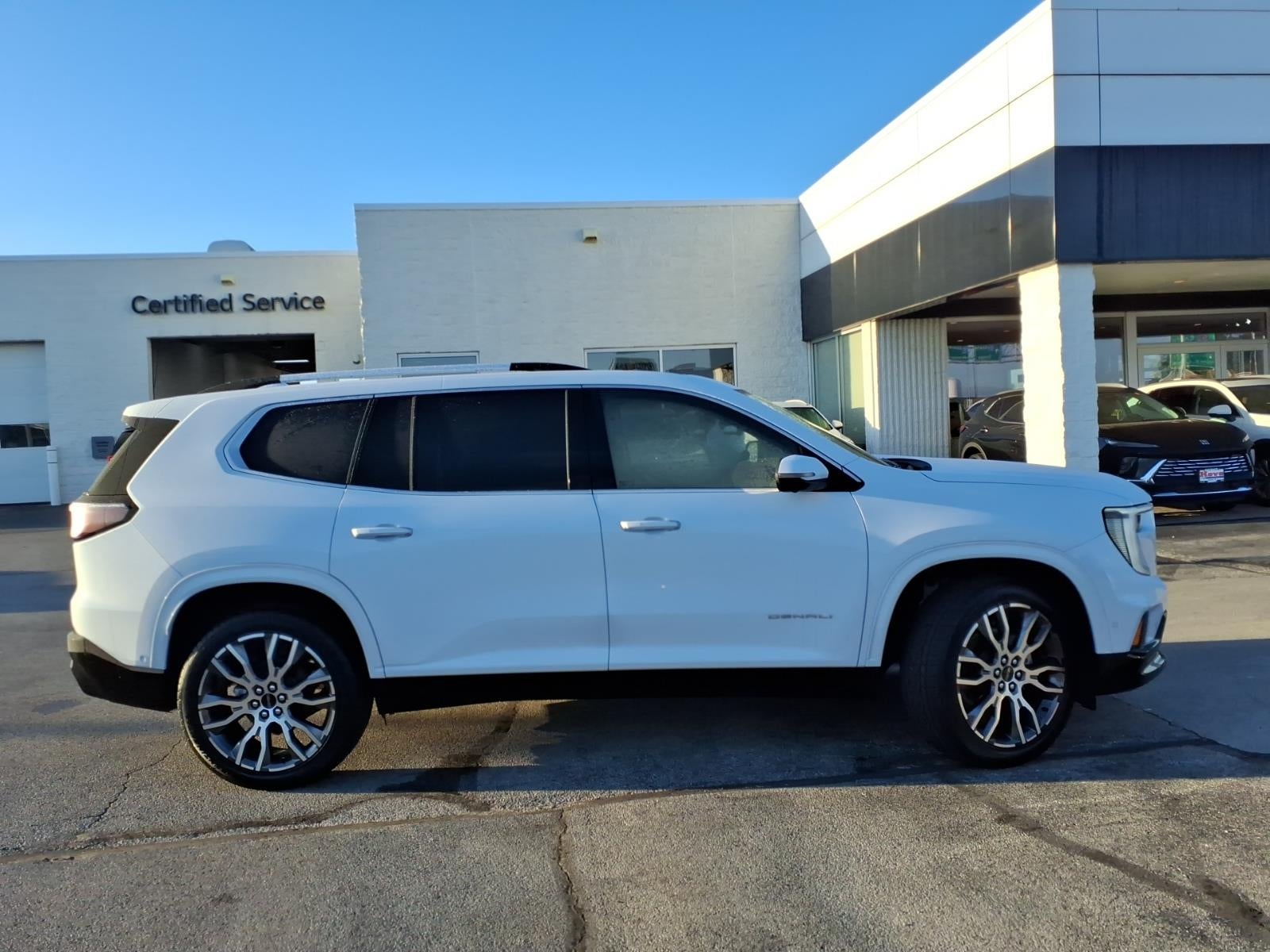 2027 GMC Acadia Denali Ultimate