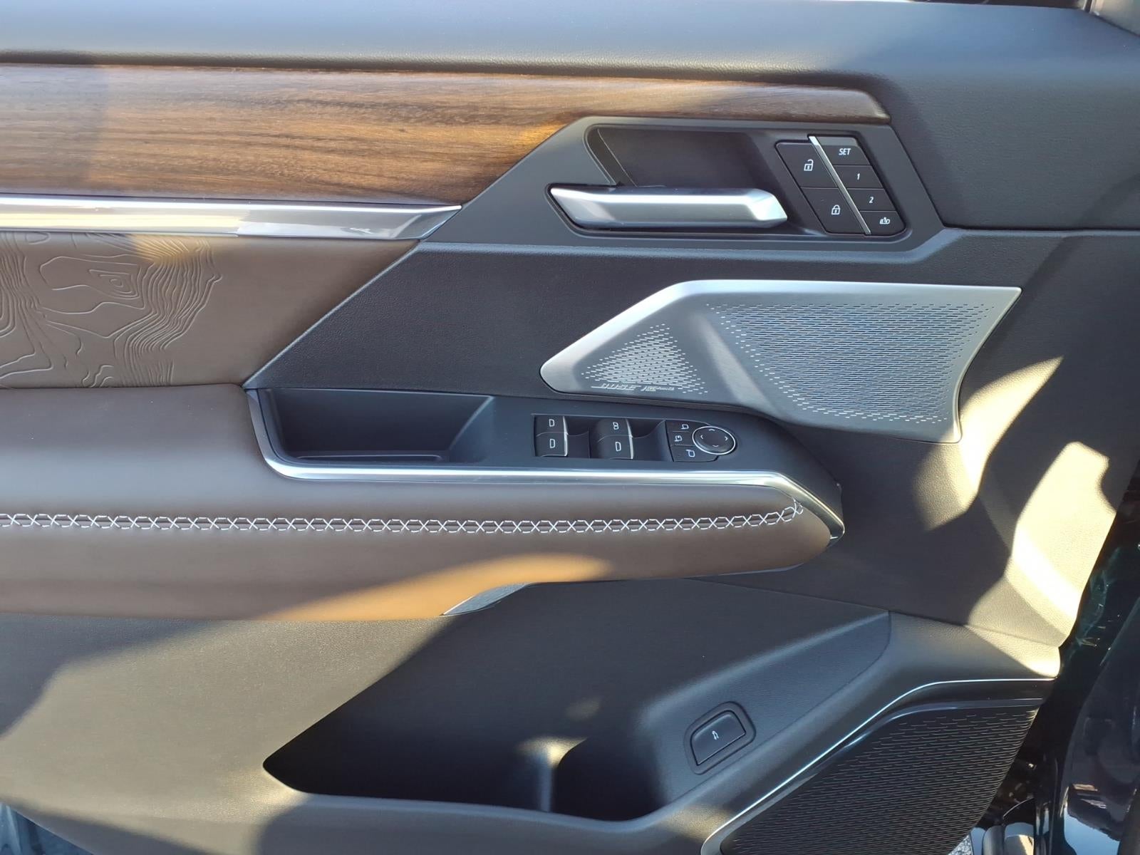 2027 GMC Acadia Denali Ultimate