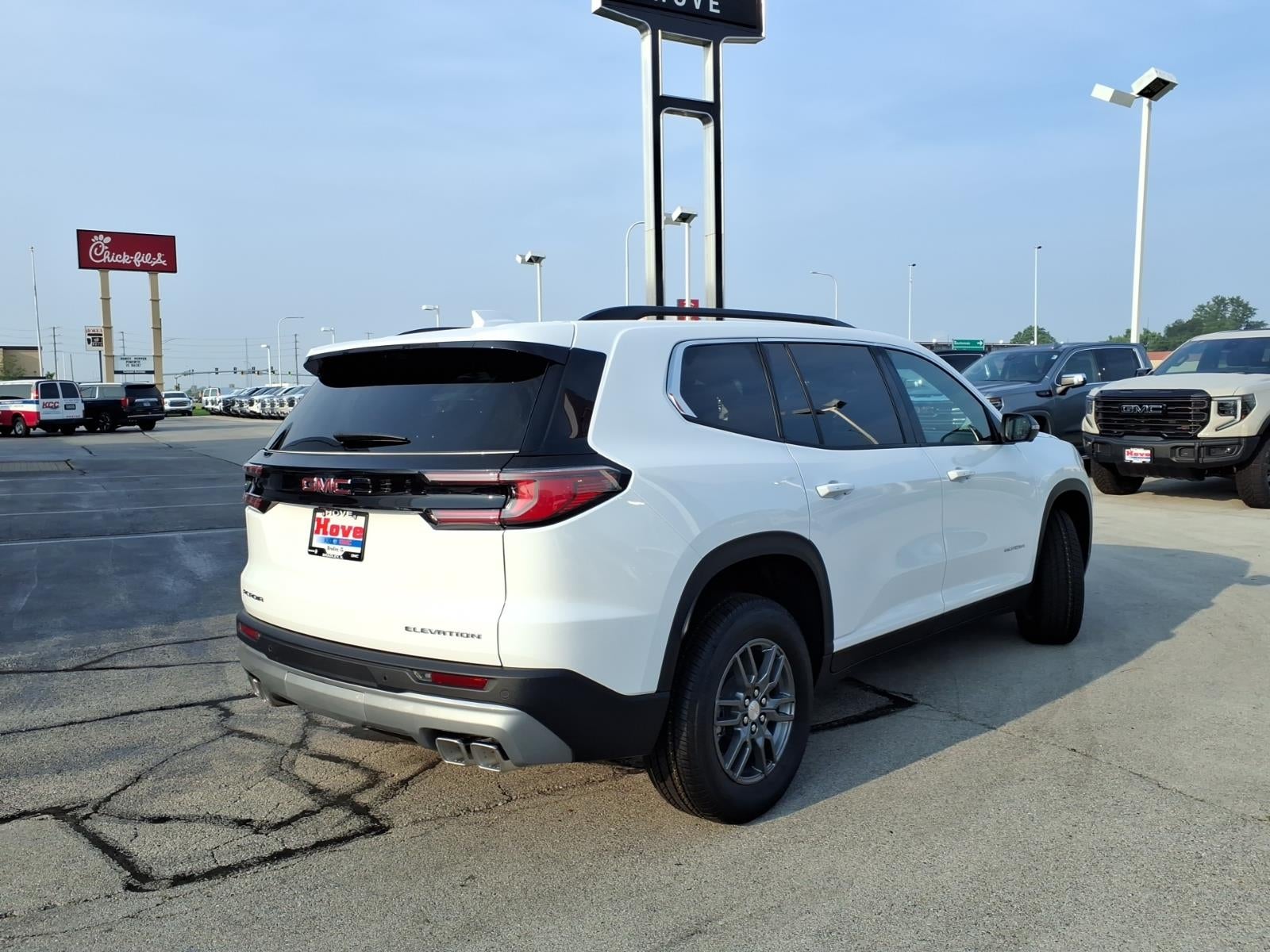 2026 GMC Acadia Elevation
