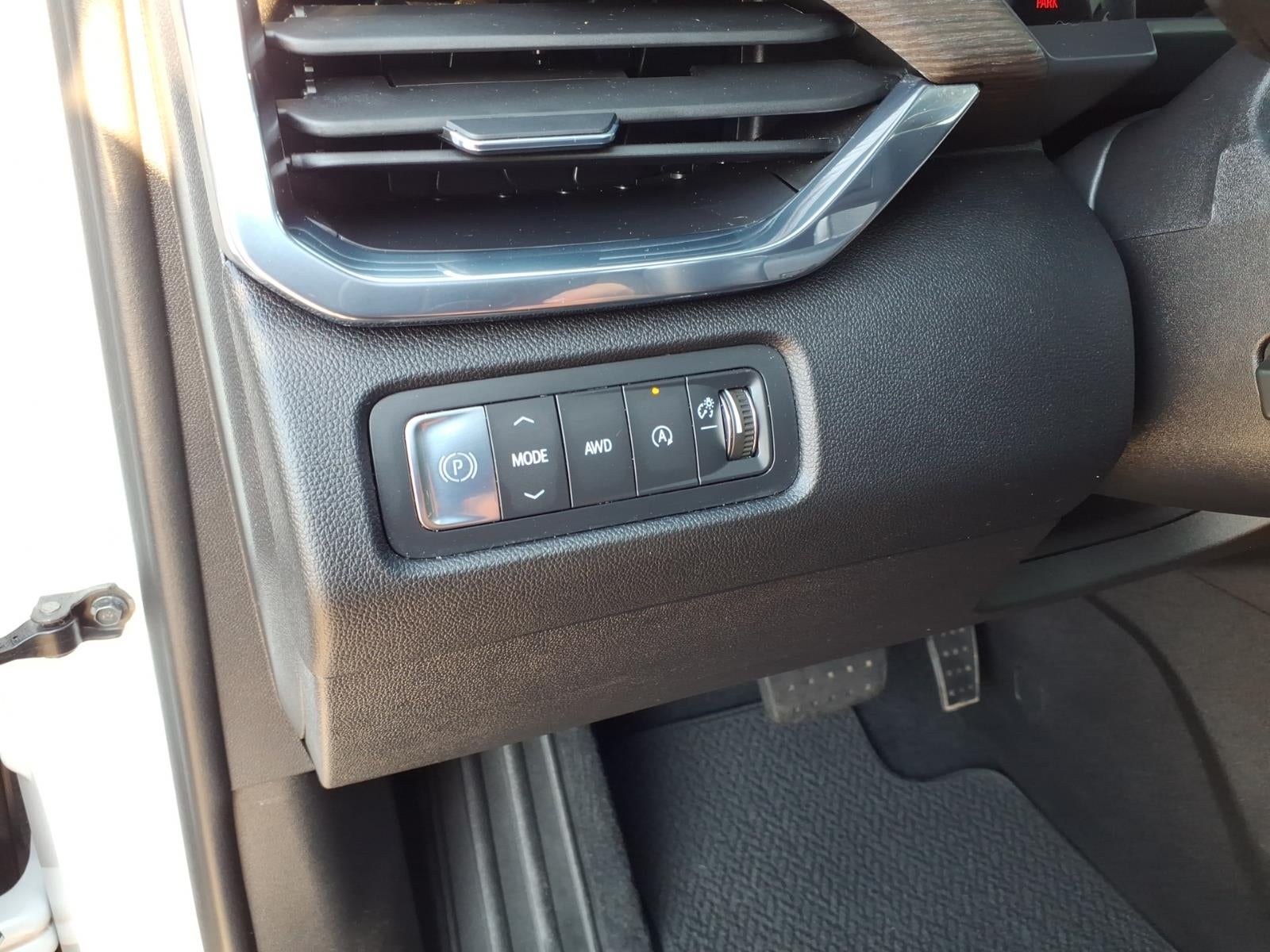 2024 GMC Acadia Denali