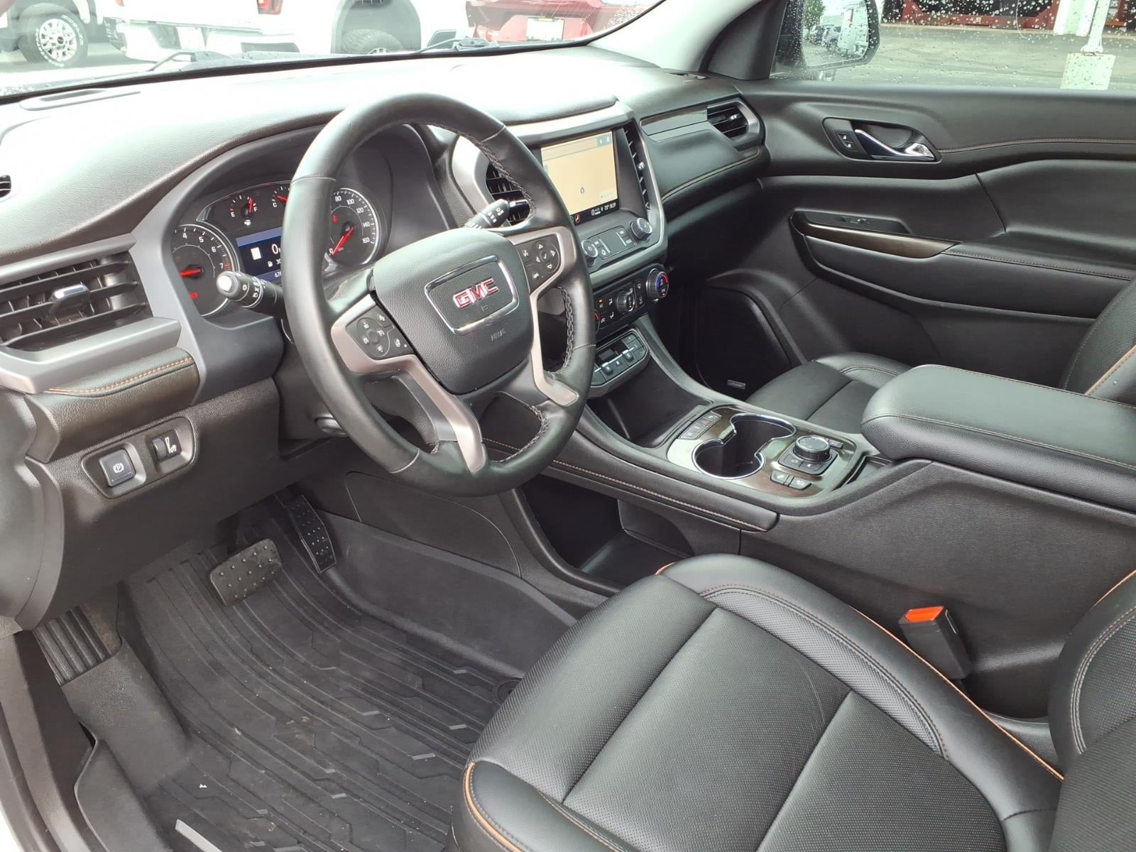 2023 GMC Acadia AT4