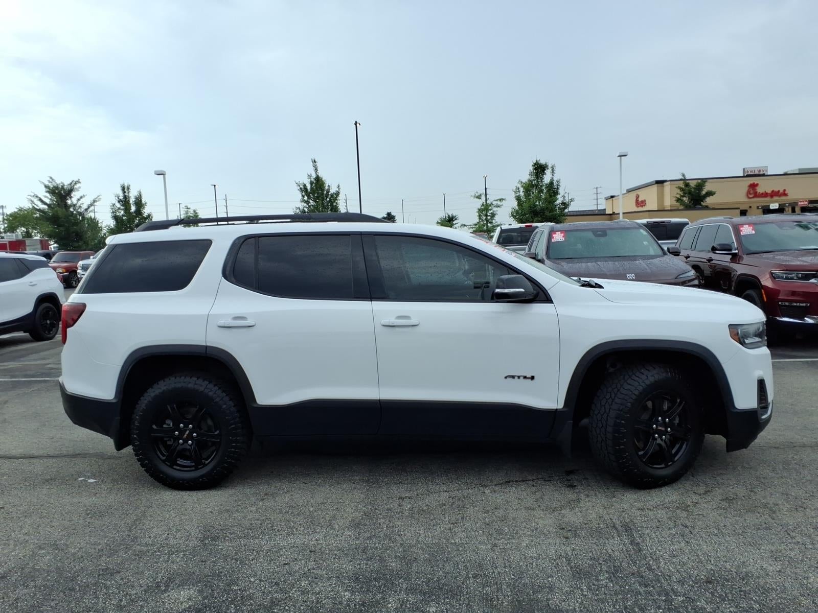 2023 GMC Acadia AT4