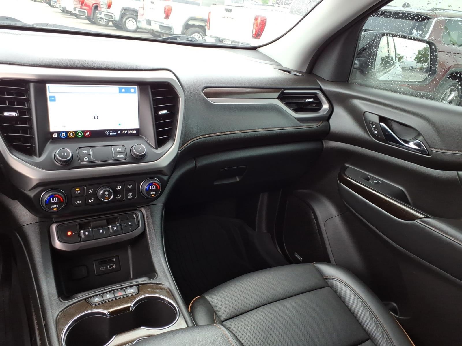 2023 GMC Acadia AT4