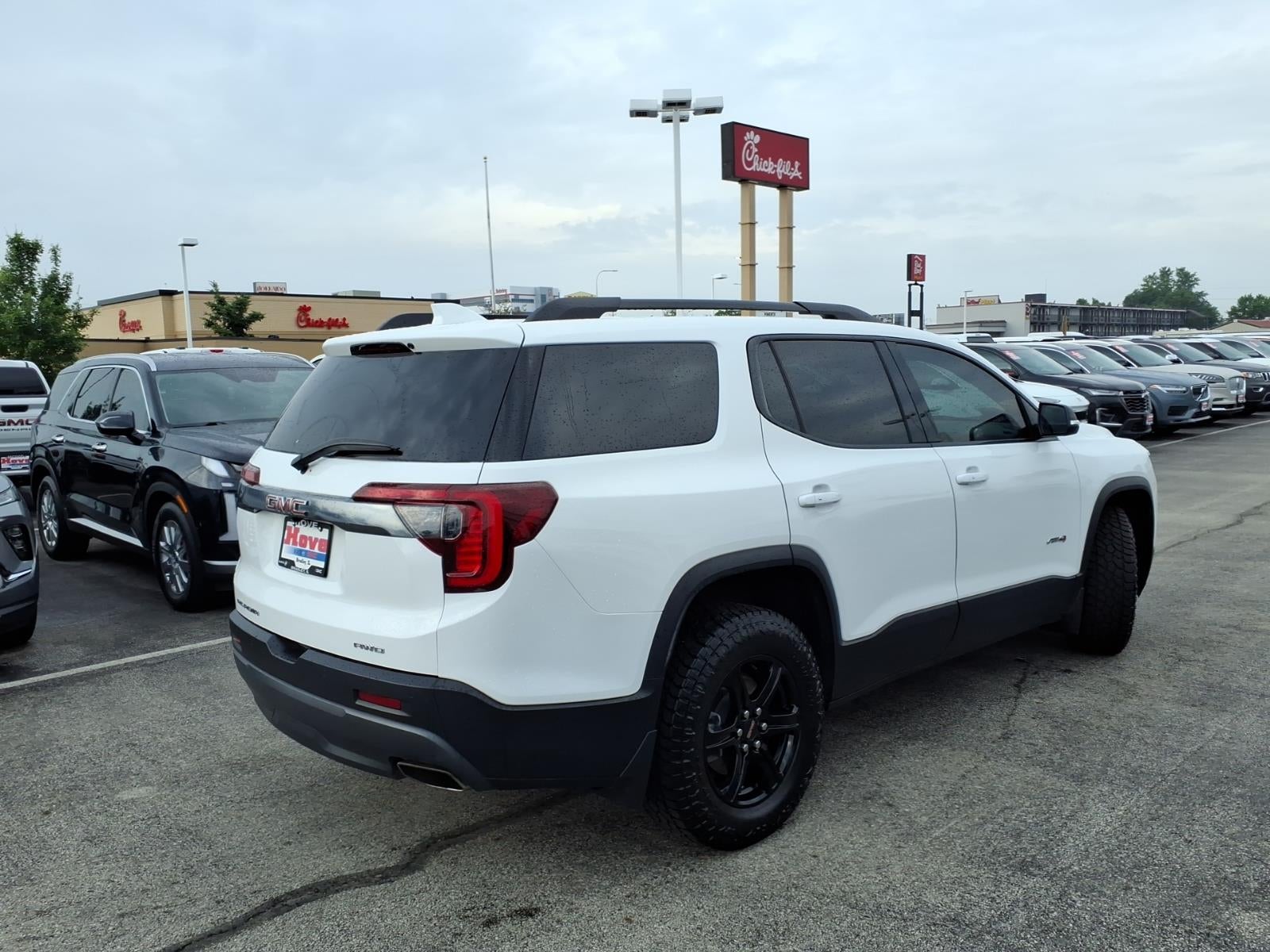 2023 GMC Acadia AT4