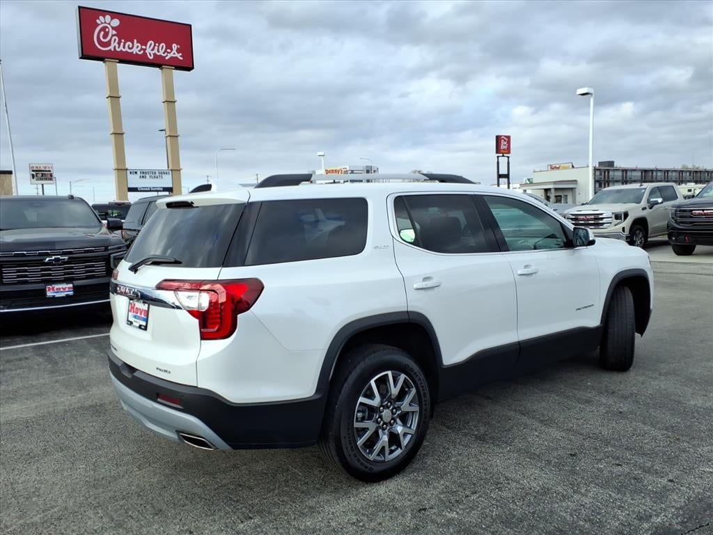 2023 GMC Acadia SLT