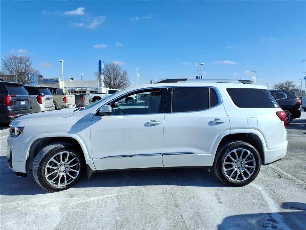 2023 GMC Acadia Denali