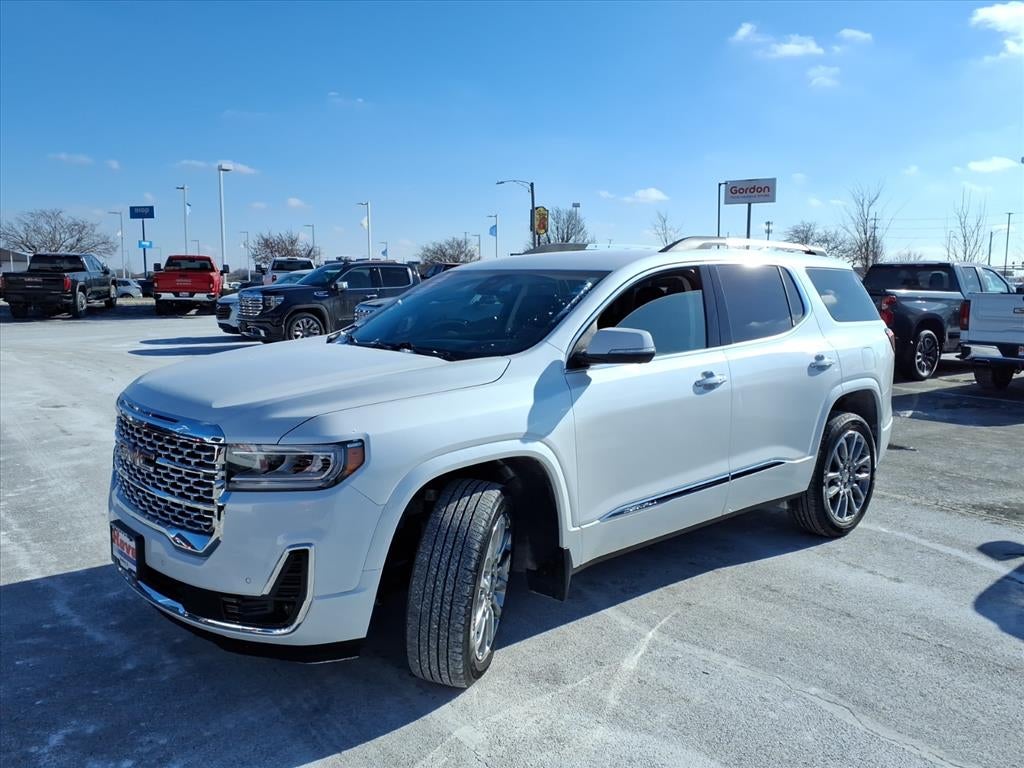 2023 GMC Acadia Denali