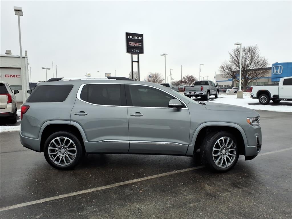 2023 GMC Acadia Denali