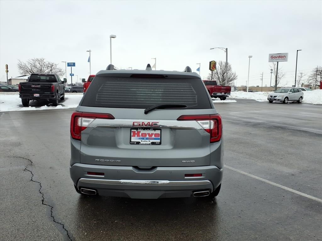 2023 GMC Acadia Denali