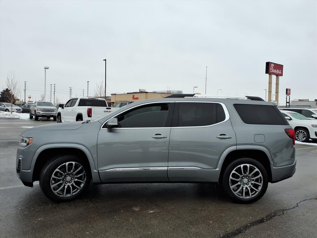 2023 GMC Acadia Denali