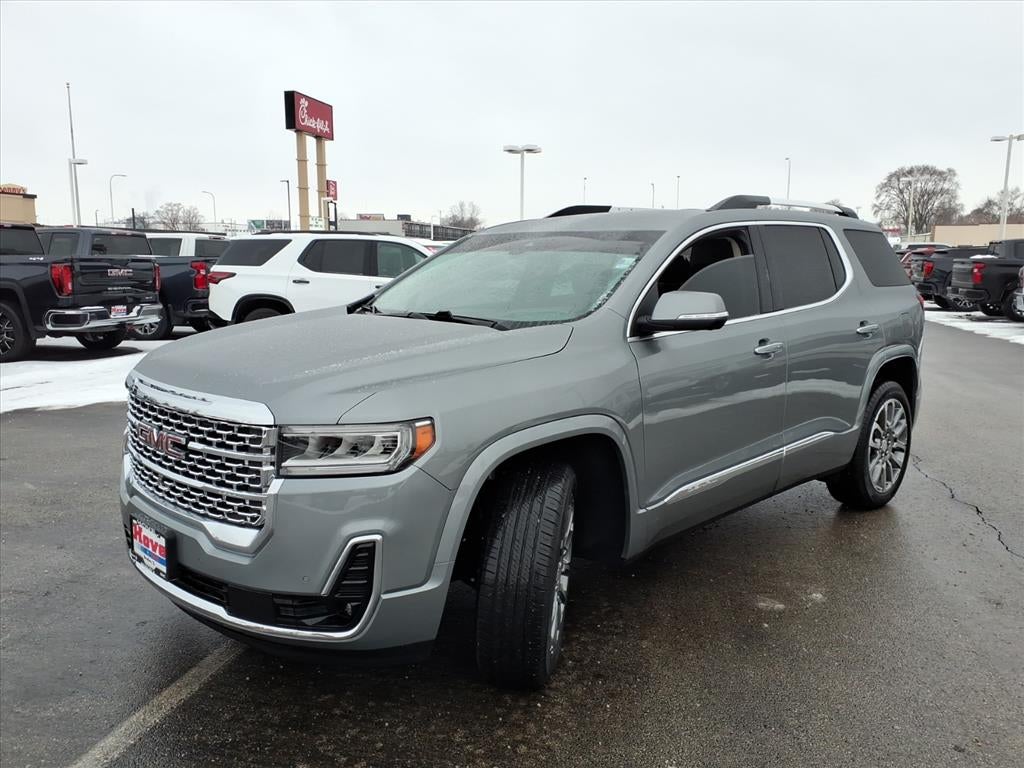 2023 GMC Acadia Denali