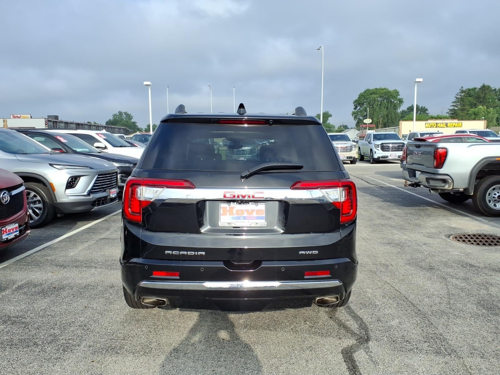 2022 GMC Acadia Denali