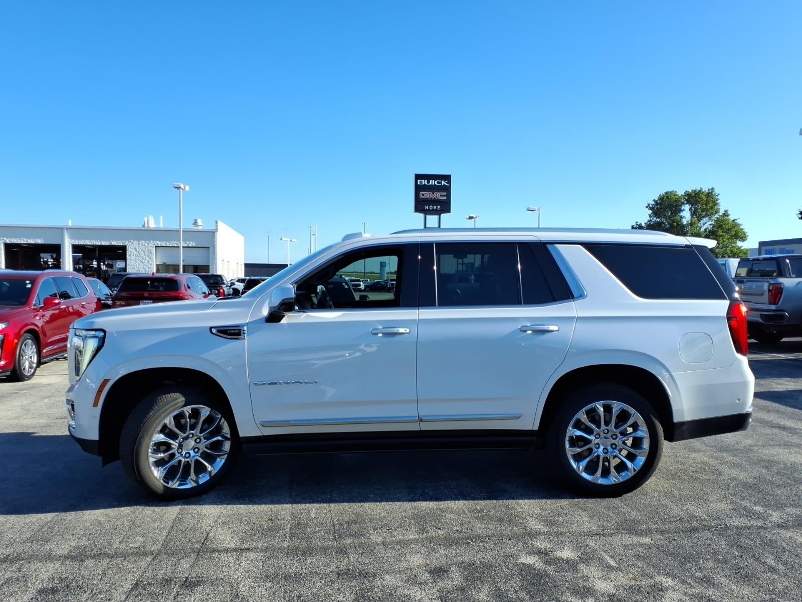2025 GMC Yukon Denali