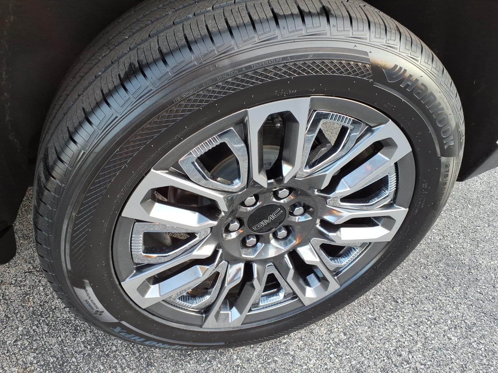 2024 GMC Yukon Denali Ultimate
