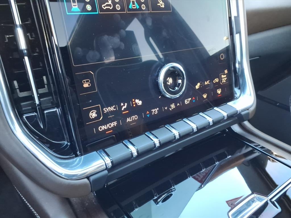 2025 GMC Yukon Denali Ultimate