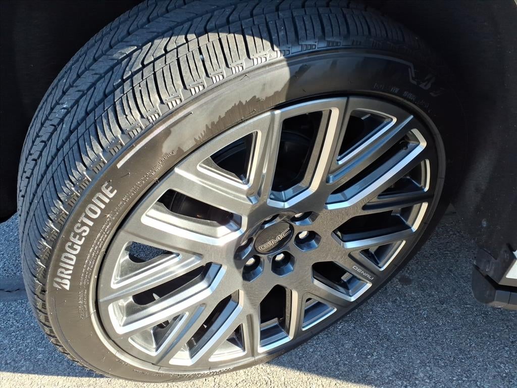 2025 GMC Yukon Denali Ultimate