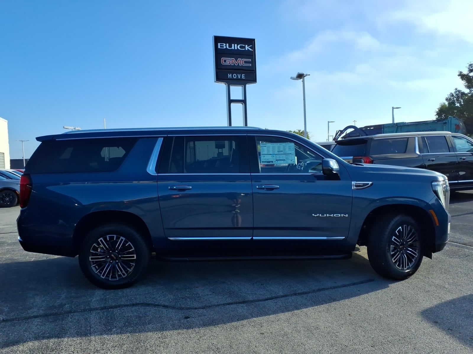 2026 GMC Yukon XL Elevation