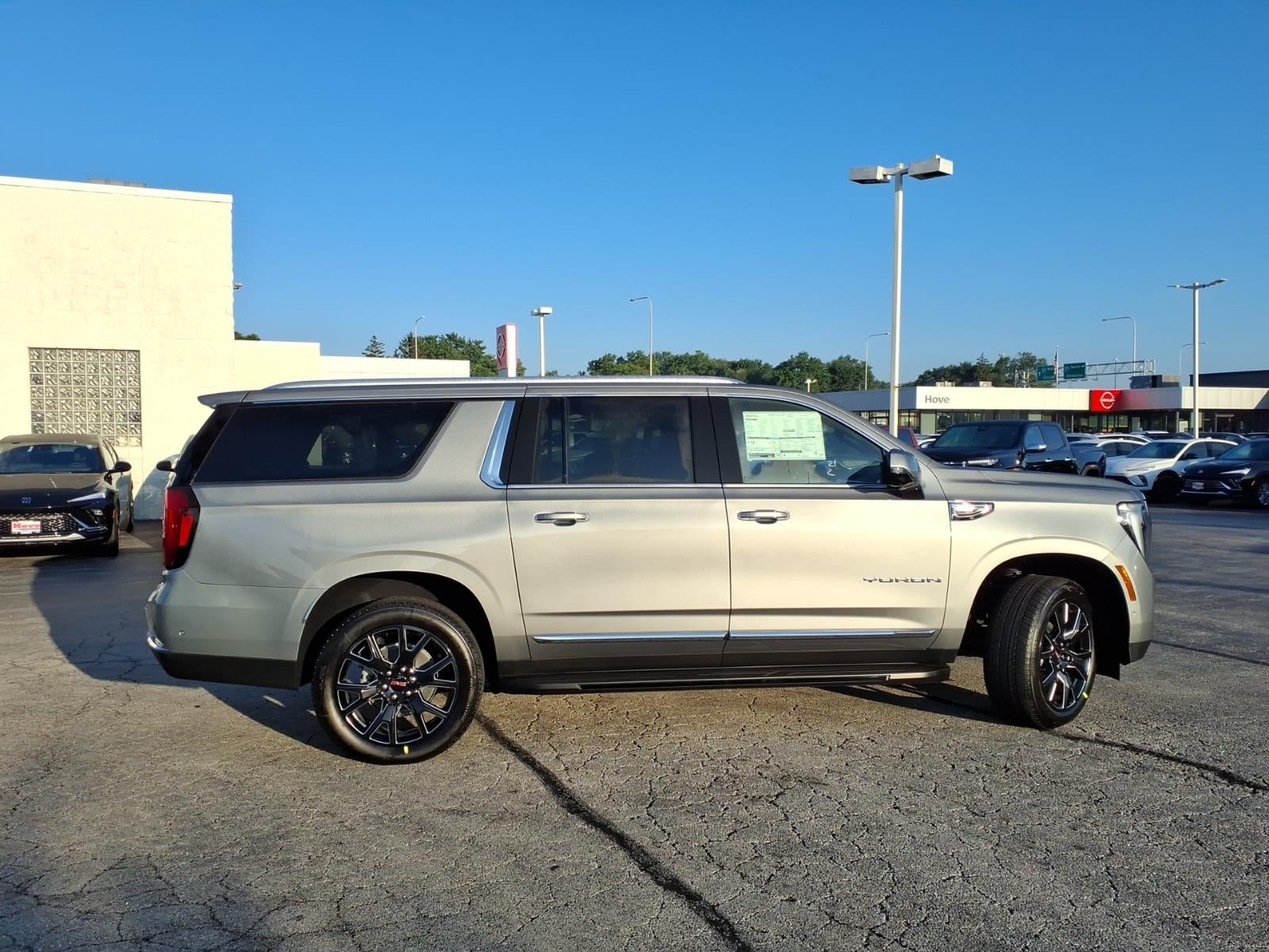 2026 GMC Yukon XL Elevation