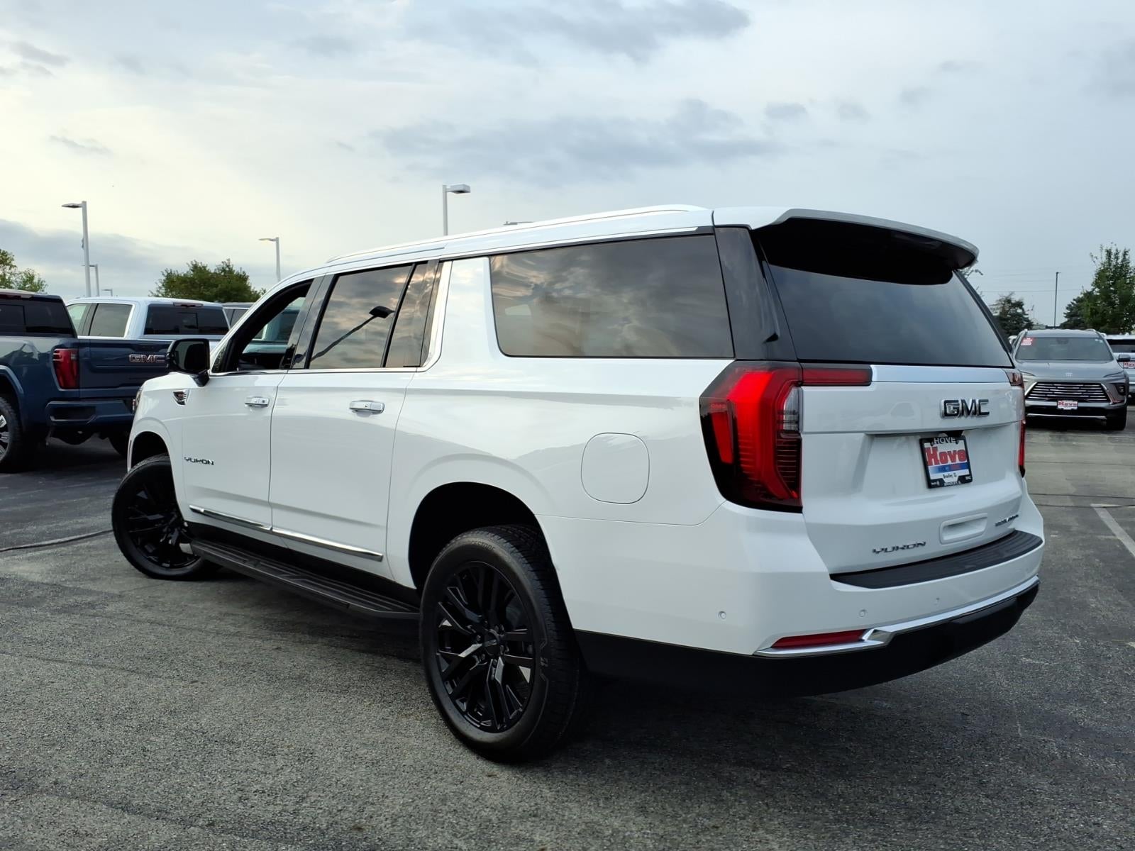 2026 GMC Yukon XL Elevation