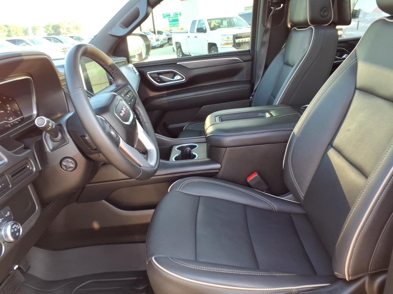 2023 GMC Yukon XL SLT