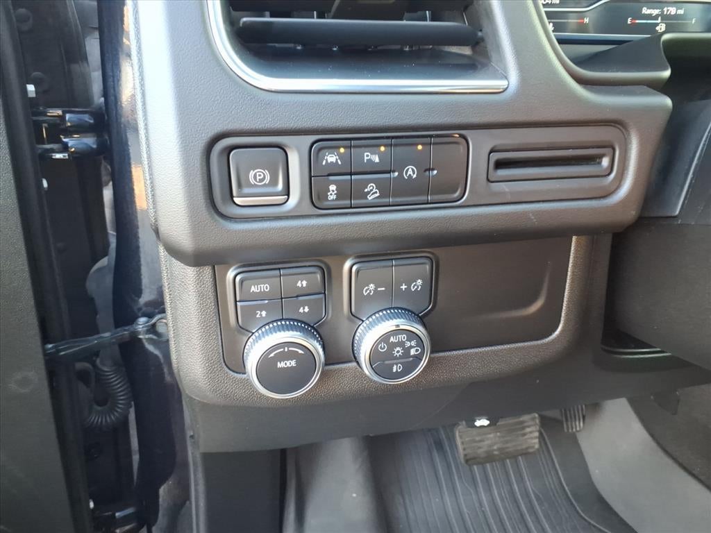 2023 GMC Yukon XL AT4