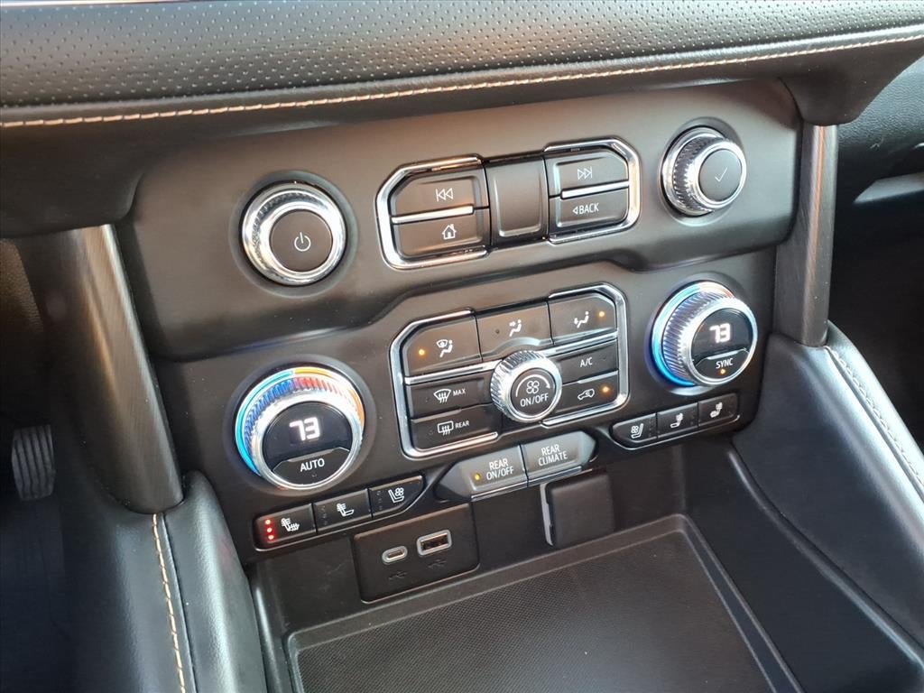 2023 GMC Yukon XL AT4