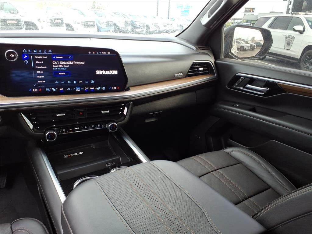 2025 Chevrolet Suburban High Country