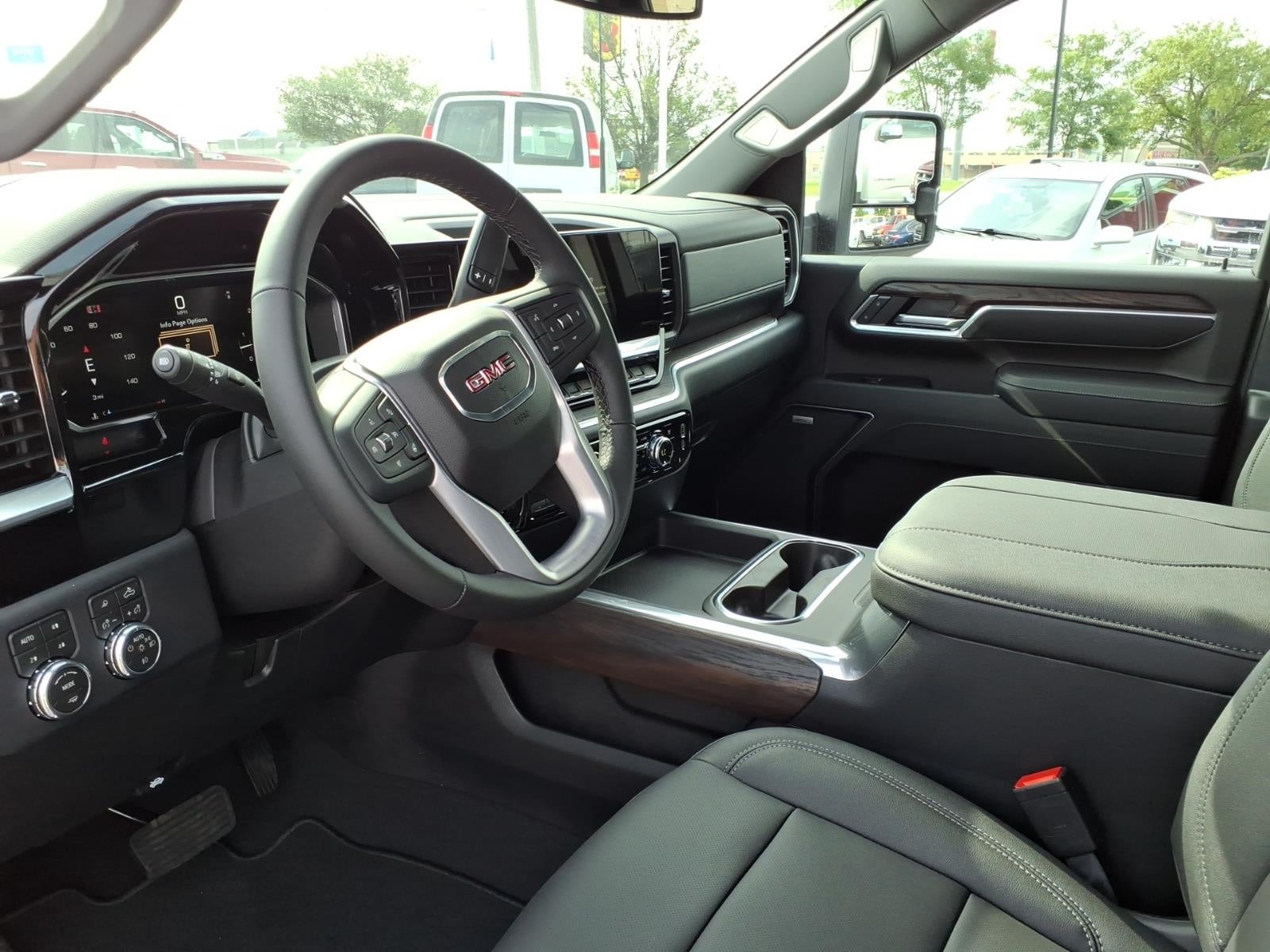 2026 GMC Sierra 2500 HD SLT