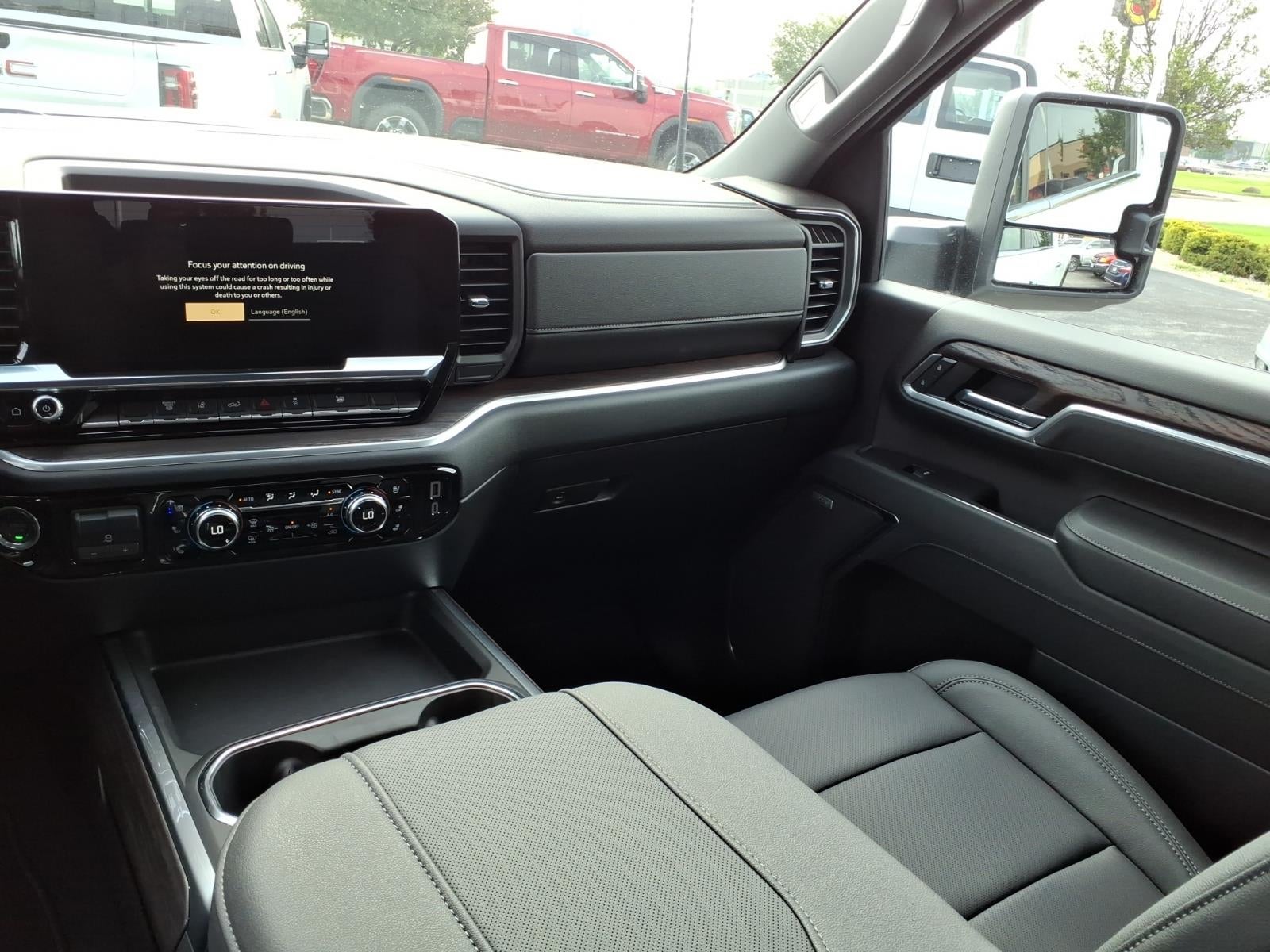 2026 GMC Sierra 2500 HD SLT