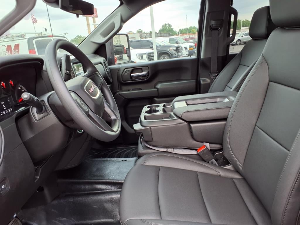 2025 GMC Sierra 3500 HD Pro