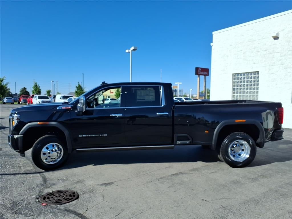 2026 GMC Sierra 3500 HD Denali DRW