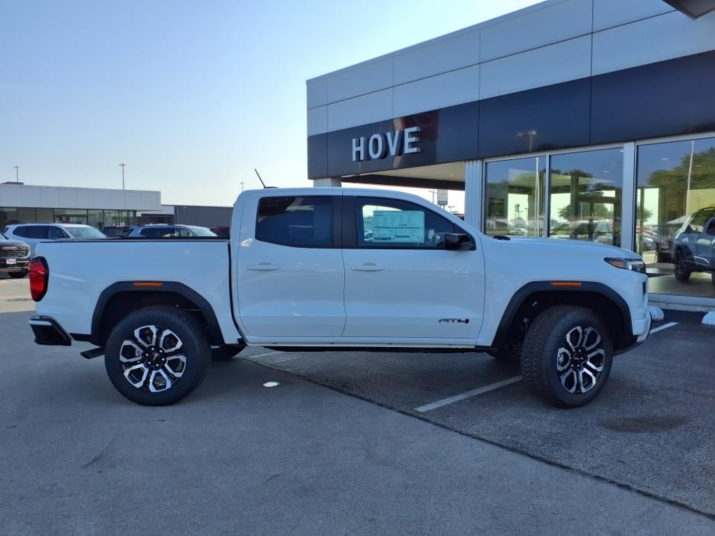 2025 GMC Canyon AT4
