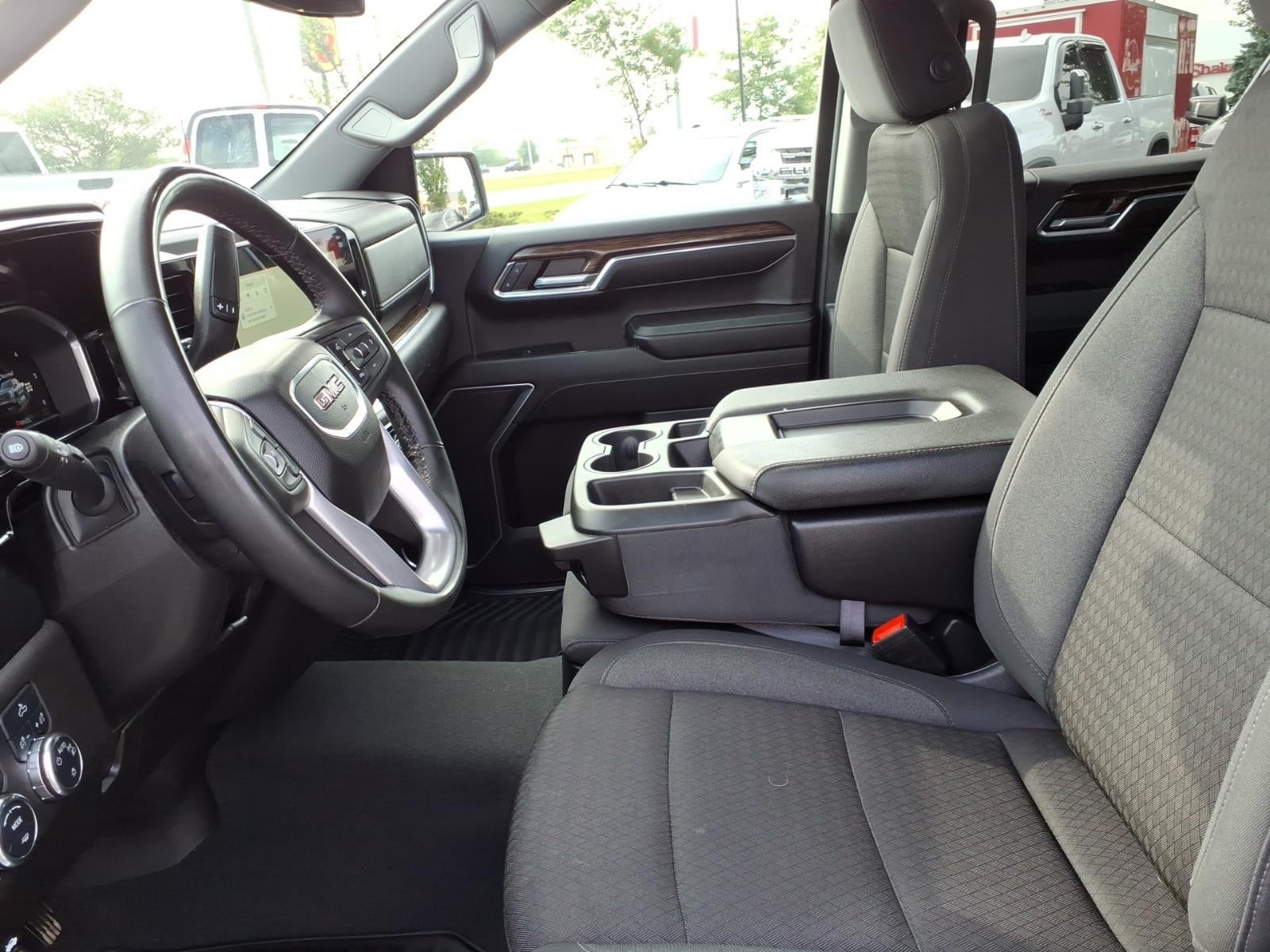 2024 GMC Sierra 1500 SLE