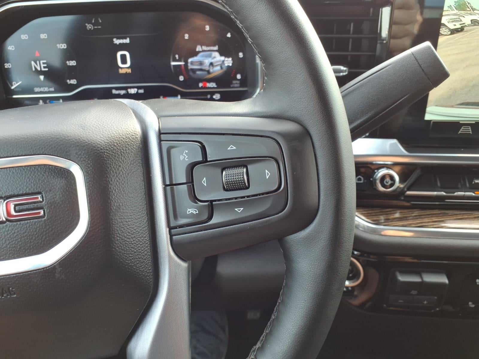 2024 GMC Sierra 1500 SLE