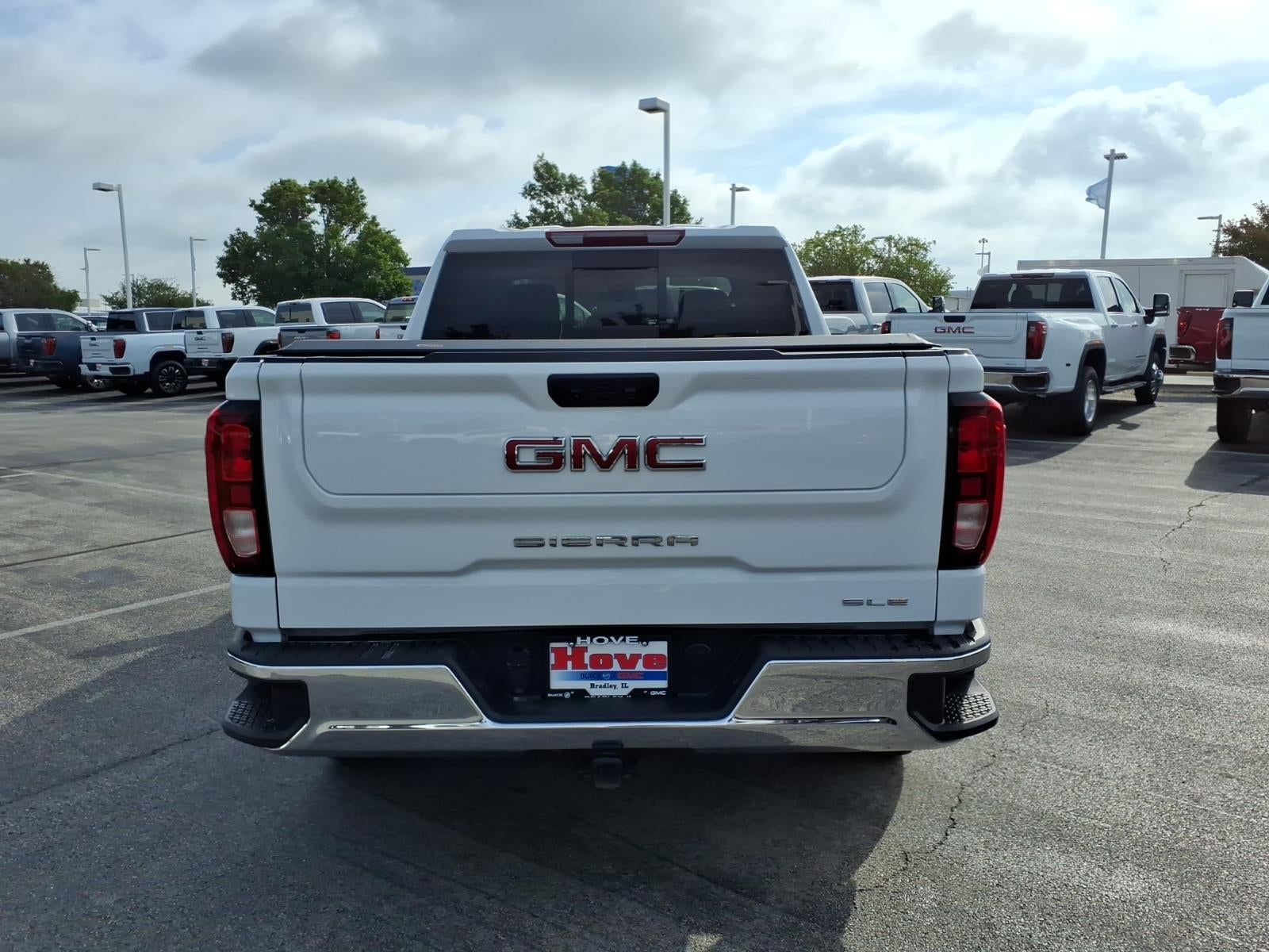 2024 GMC Sierra 1500 SLE