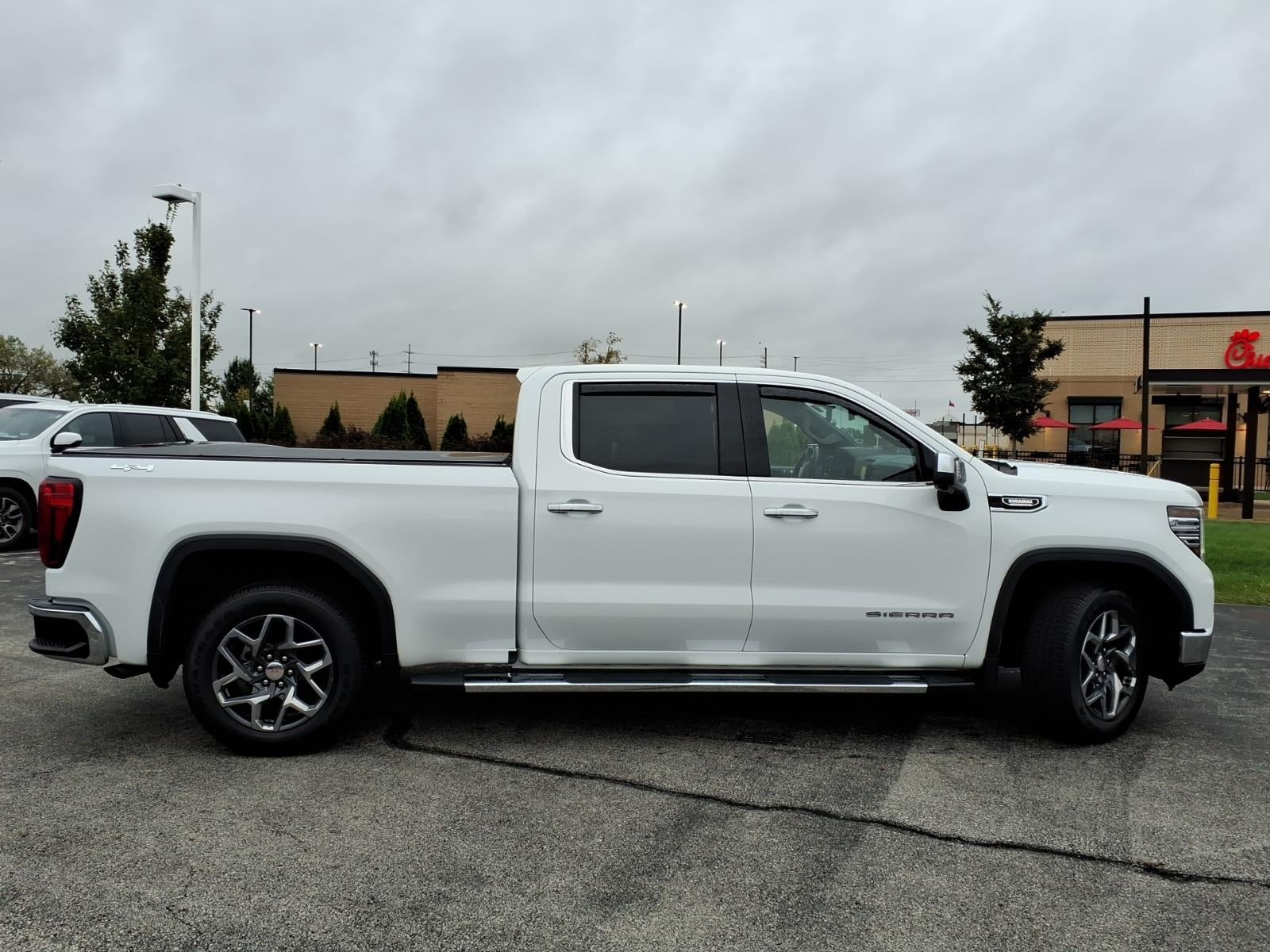 2023 GMC Sierra 1500 SLT