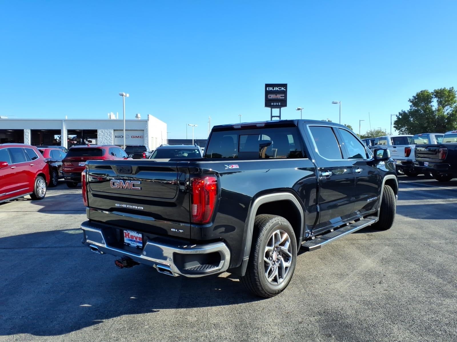 2024 GMC Sierra 1500 SLT