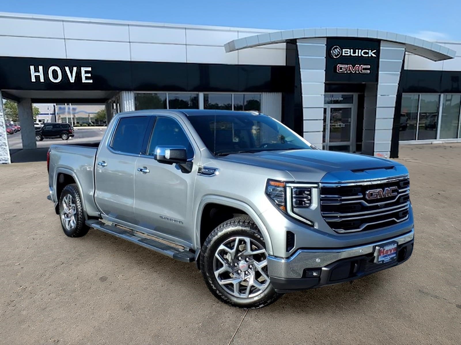 2024 GMC Sierra 1500 SLT