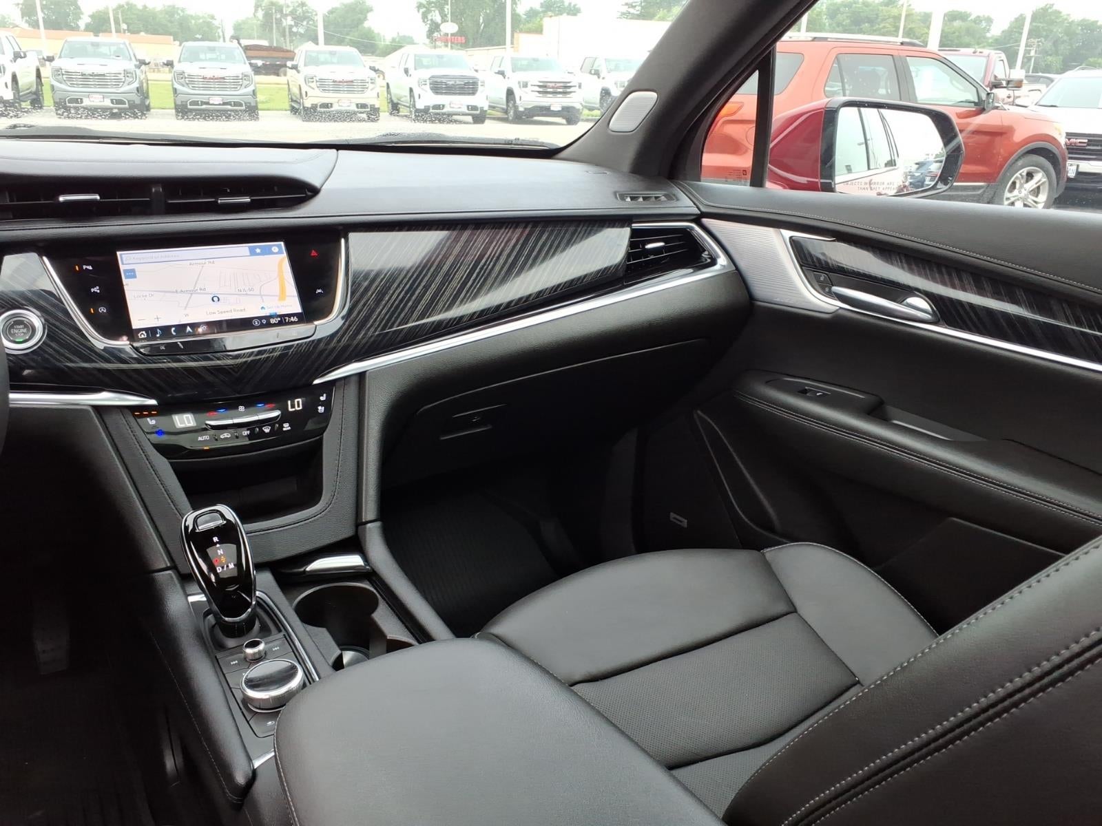 2023 Cadillac XT6 Premium Luxury
