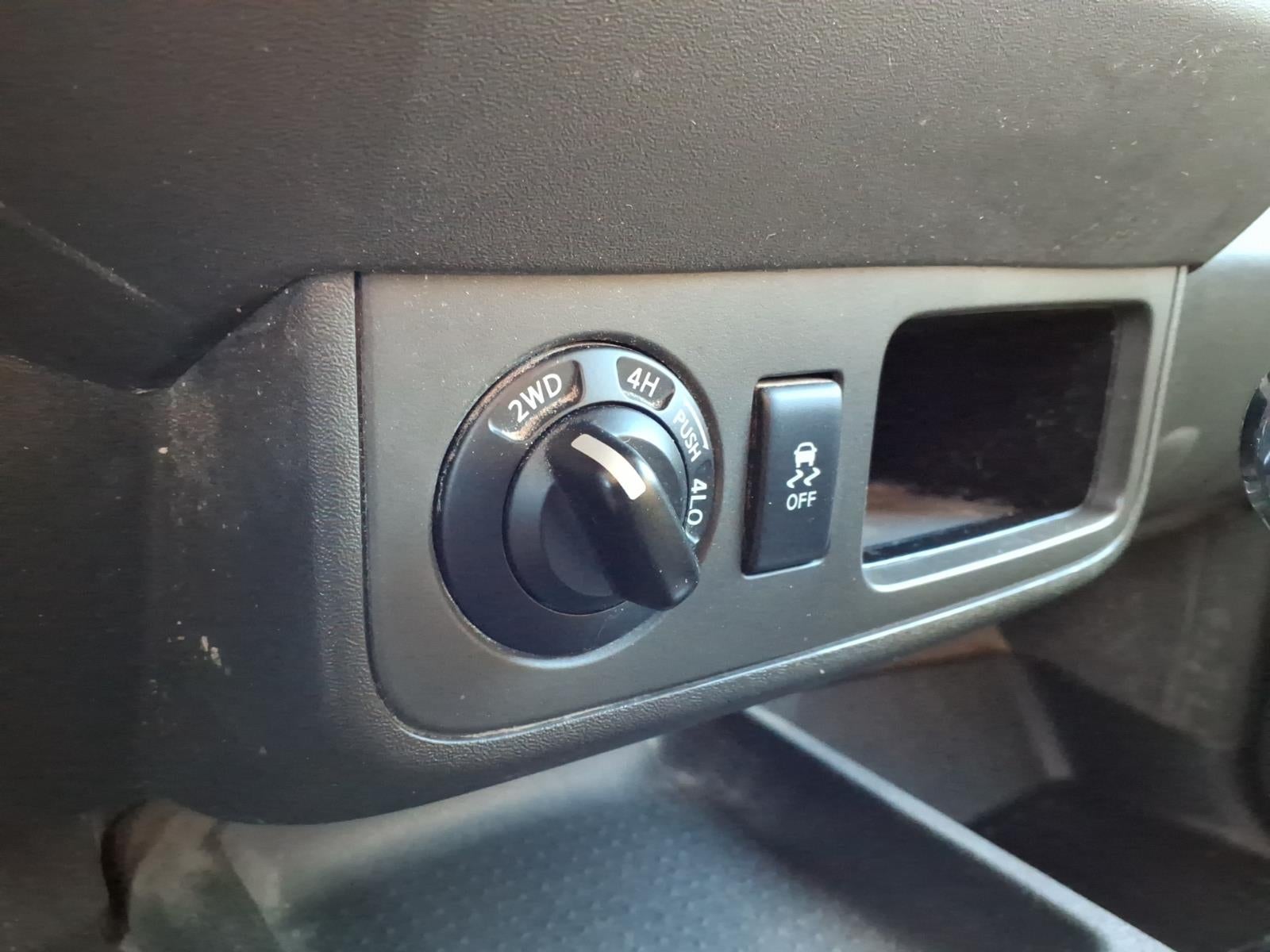 2017 Nissan Frontier SV V6