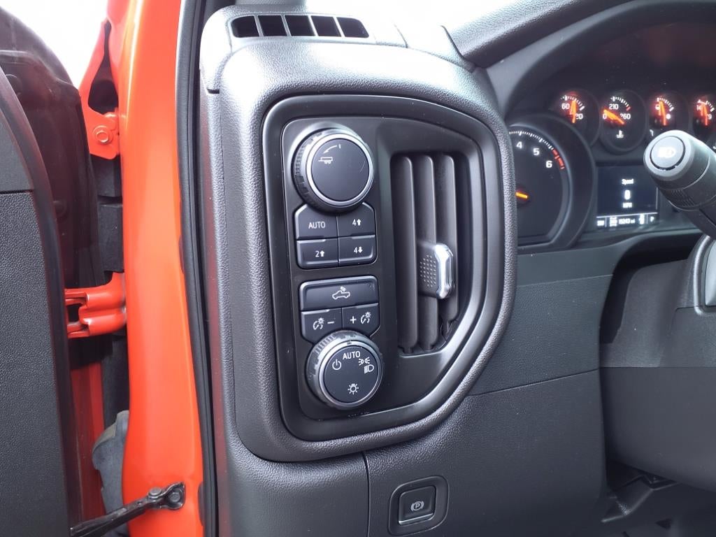 2023 Chevrolet Silverado 1500 Custom Trail Boss