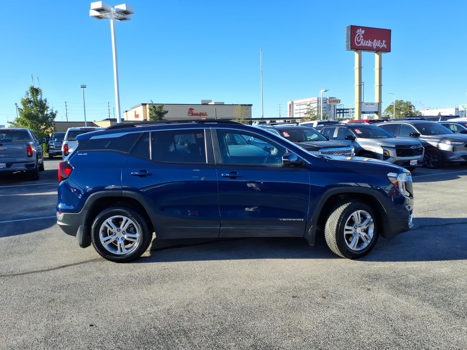 2022 GMC Terrain SLE