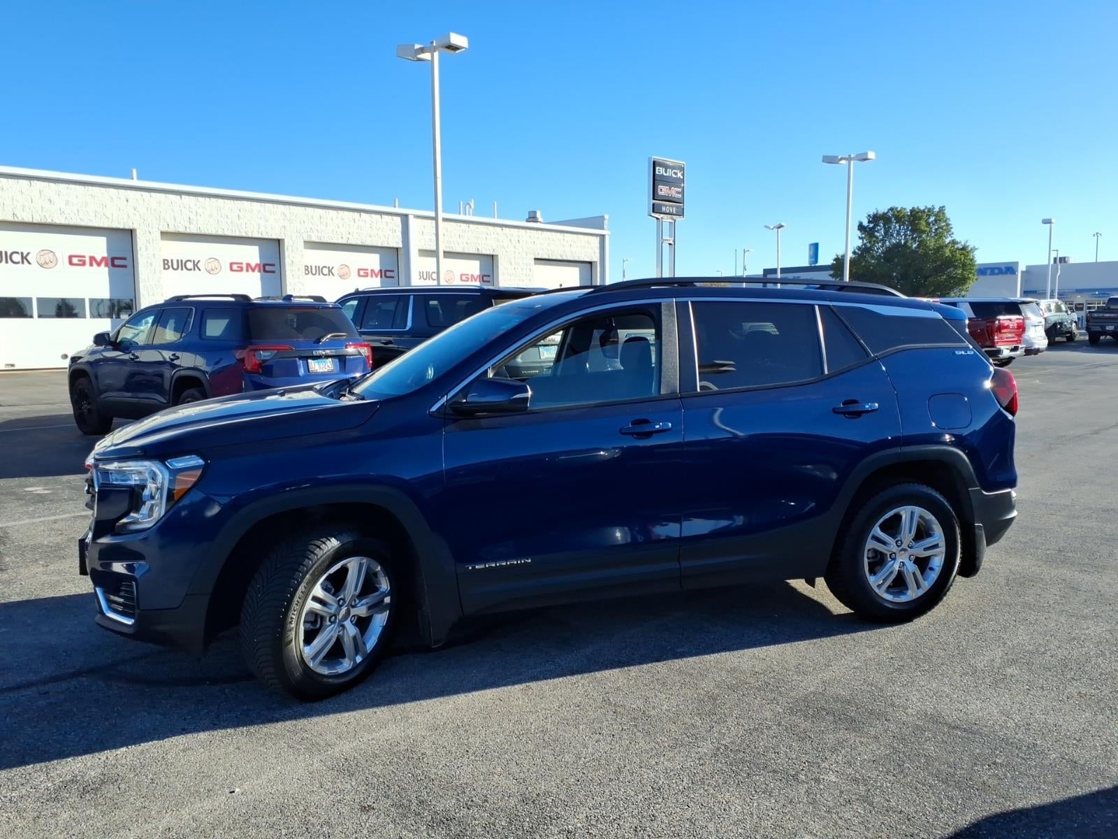 2022 GMC Terrain SLE