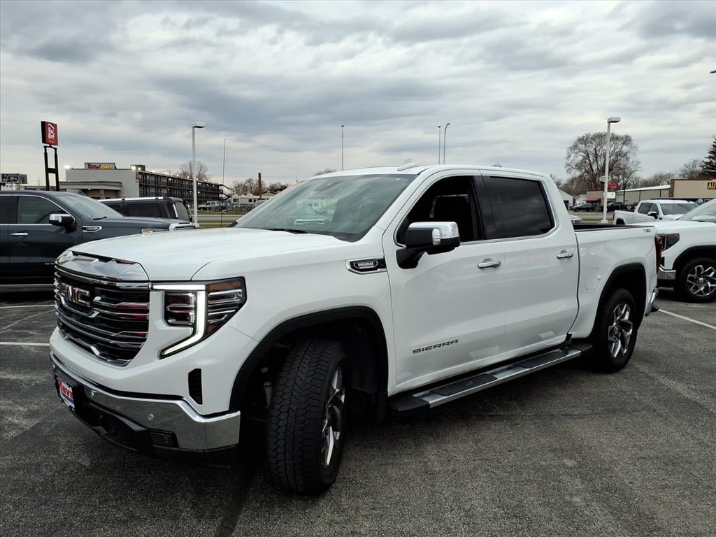 2025 GMC Sierra 1500 SLT