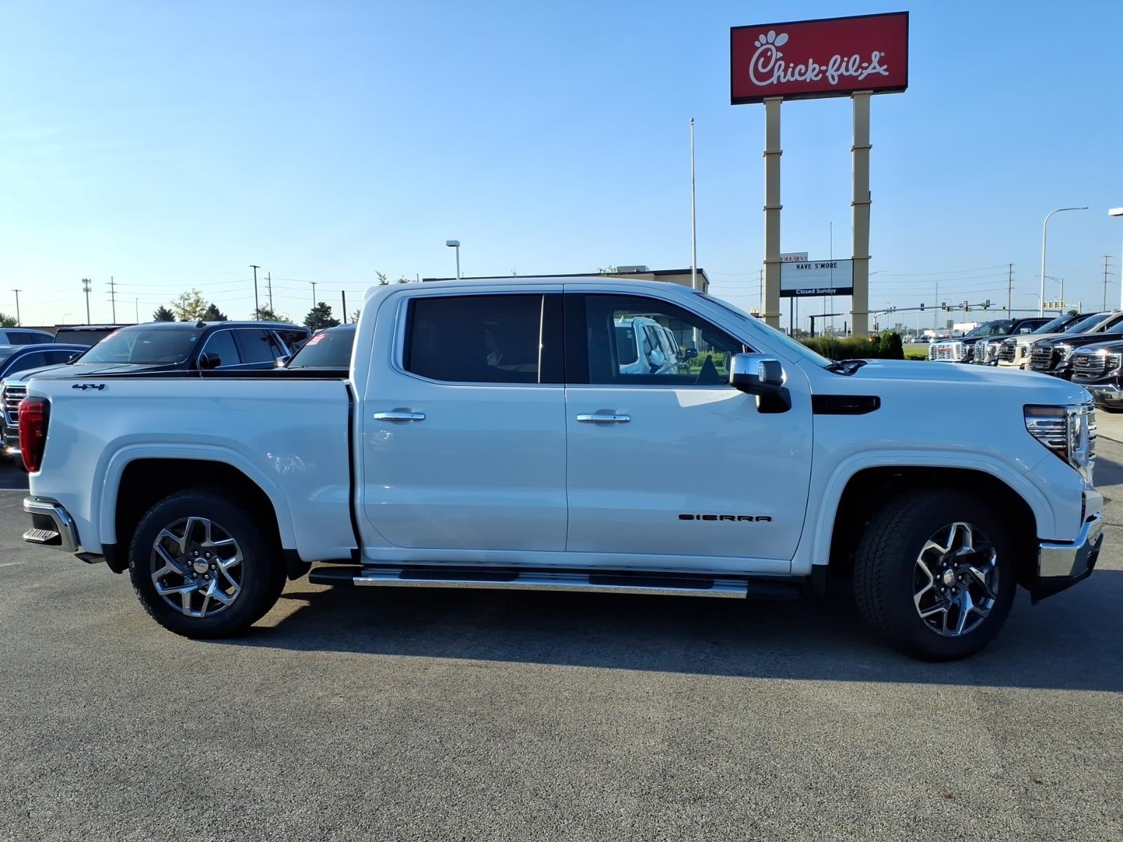 2026 GMC Sierra 1500 SLT