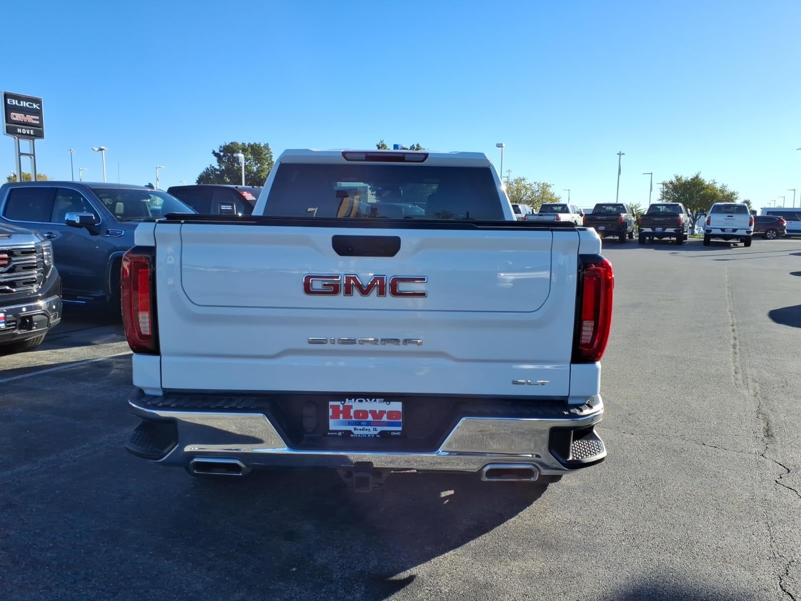 2023 GMC Sierra 1500 SLT