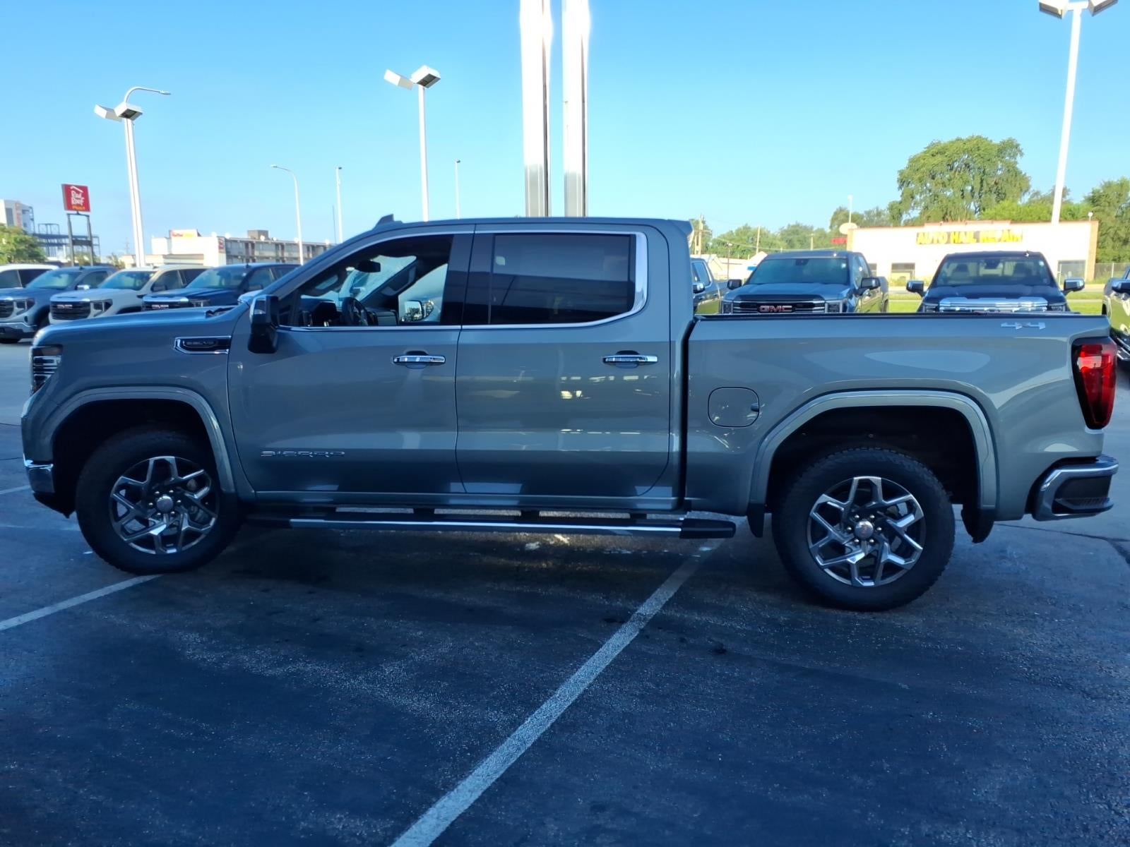 2026 GMC Sierra 1500 SLT