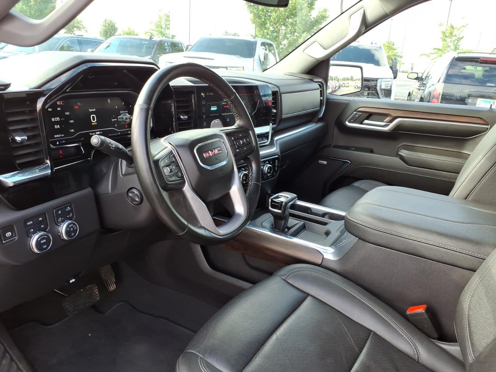 2024 GMC Sierra 1500 SLT